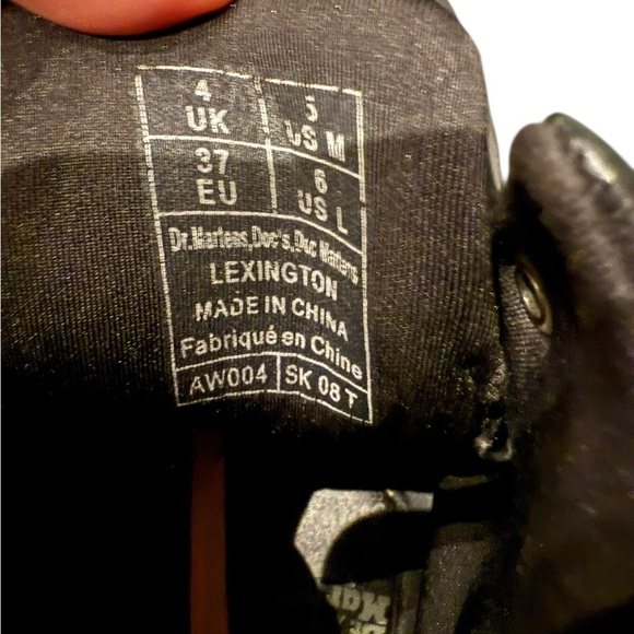 Dr. Martens Big Kids Size 5 / Women’s Size 7 – Classic Black Leather Boots - Picture 10 of 10